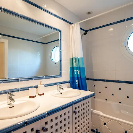 Vila Biscaescape
